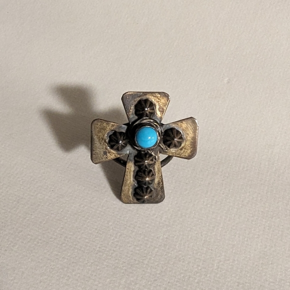 Turquoise & silver cross ring - Picture 1 of 6